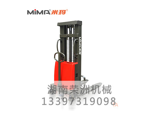 06半電動(dòng)托盤(pán)堆垛車(chē)TA 06半電動(dòng)托盤(pán)堆垛車(chē)TA