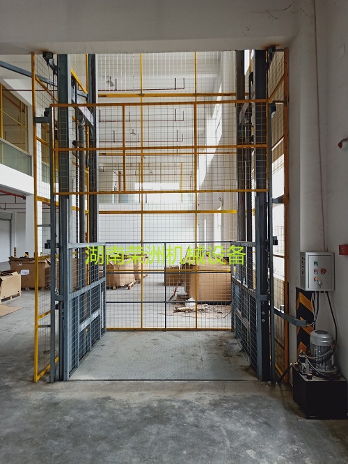 熱烈祝賀長(zhǎng)沙愛(ài)立德汽車(chē)部件訂購(gòu)導(dǎo)軌升降貨梯成功 熱烈祝賀長(zhǎng)沙愛(ài)立德汽車(chē)部件訂購(gòu)導(dǎo)軌升降貨梯成功